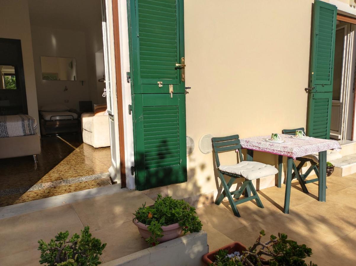 Il Giardino Di Tatiana Rooms & Breakfast ลามัดดาเลนา ภายนอก รูปภาพ