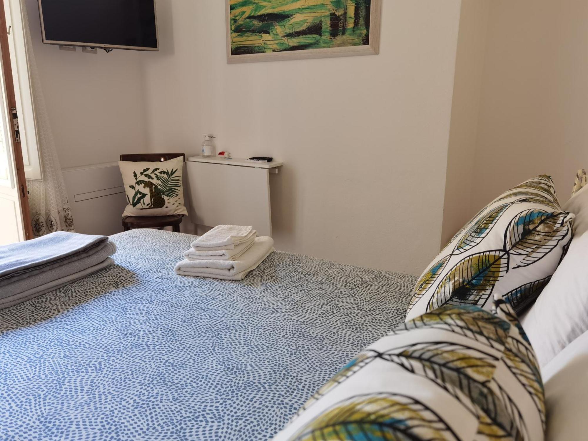 Il Giardino Di Tatiana Rooms & Breakfast ลามัดดาเลนา ห้อง รูปภาพ